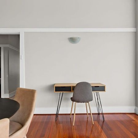Huge Harbour View Apartment In Historic Home Sydney Exterior photo
