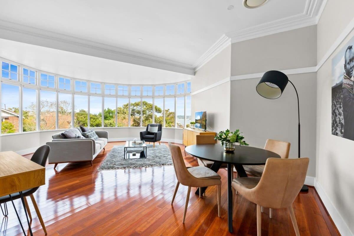 Huge Harbour View Apartment In Historic Home Sydney Exterior photo